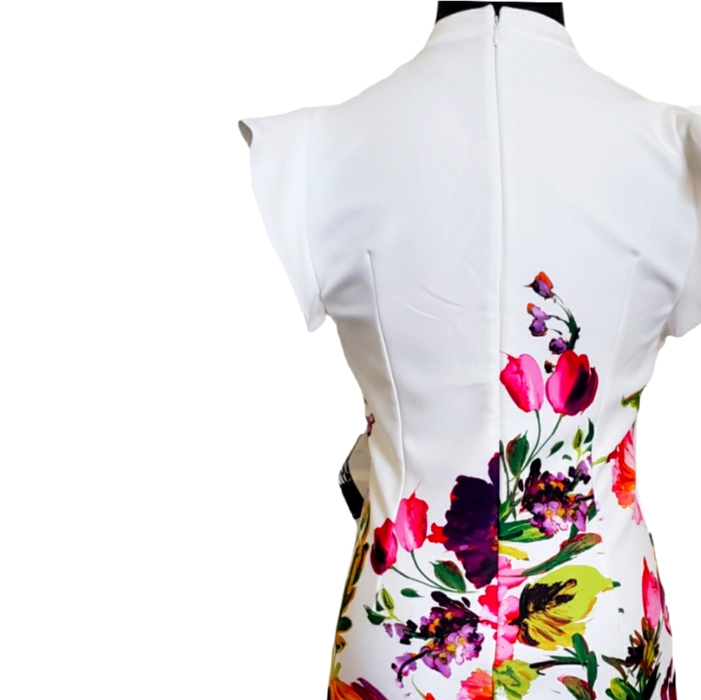 Floral and Ruffles - Picture 2 of 4